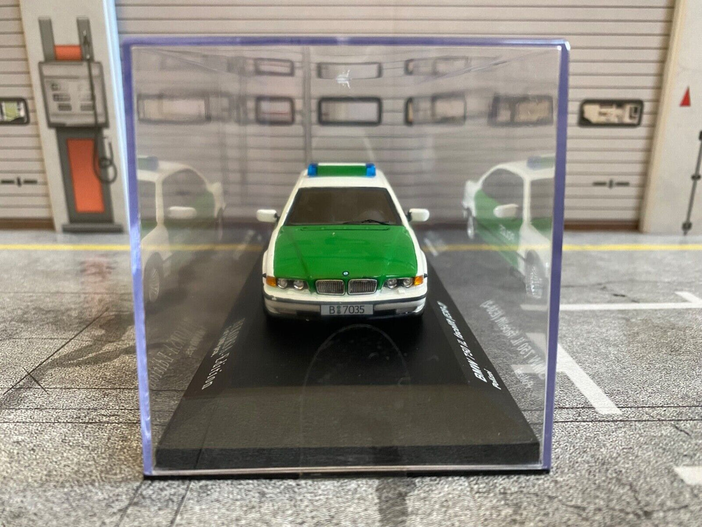 BMW 750 iL (E38-2) Polizei Berlin Premium X-Modell 7er Sondermodell Neu  1:43