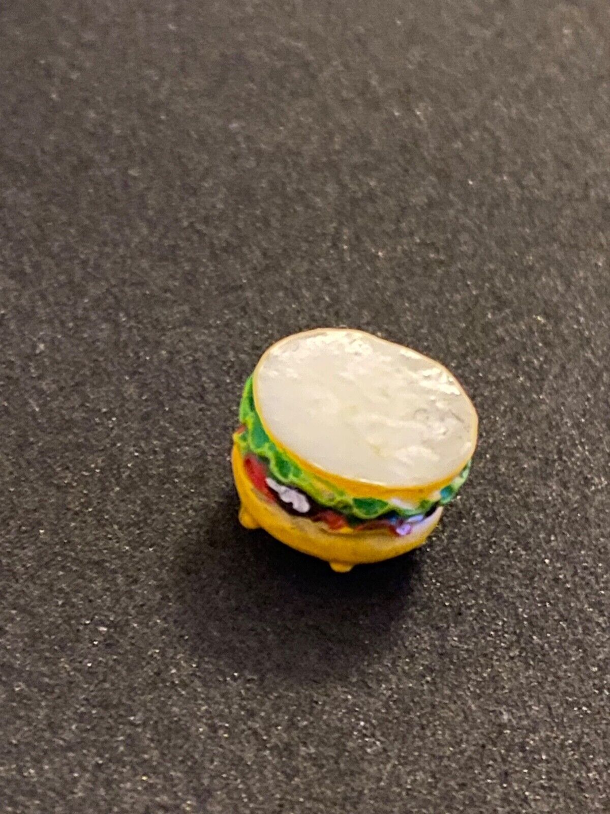 Hamburger / Cheeseburger Kunststoff Ø ca. 1,5 cm Diorama Maßstab ca. 1:10 / 1:12