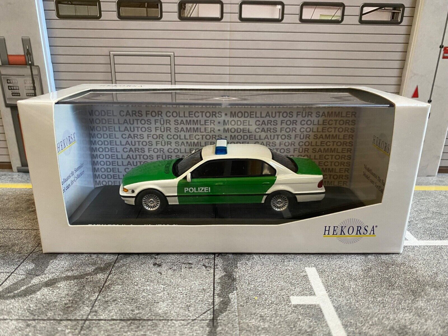 BMW 750 iL (E38-2) Polizei Berlin Premium X-Modell 7er Sondermodell Neu  1:43