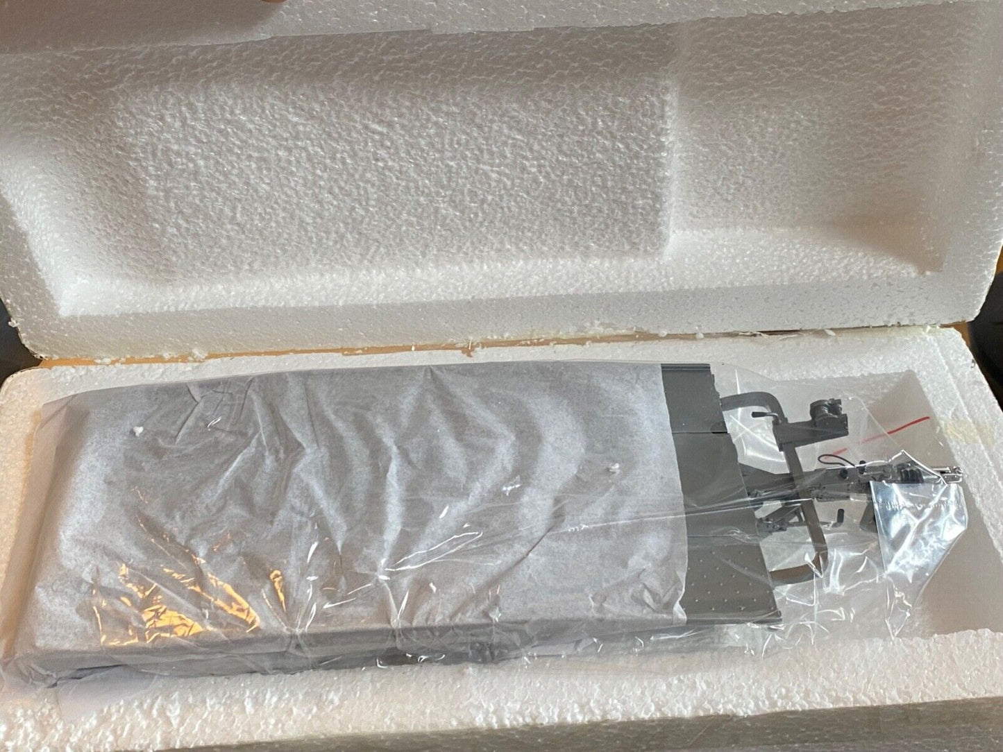 Anhänger Autoanhänger Trailer Ellebi LBA 1950 LM111 Laudoracing Neu in OVP 1:18