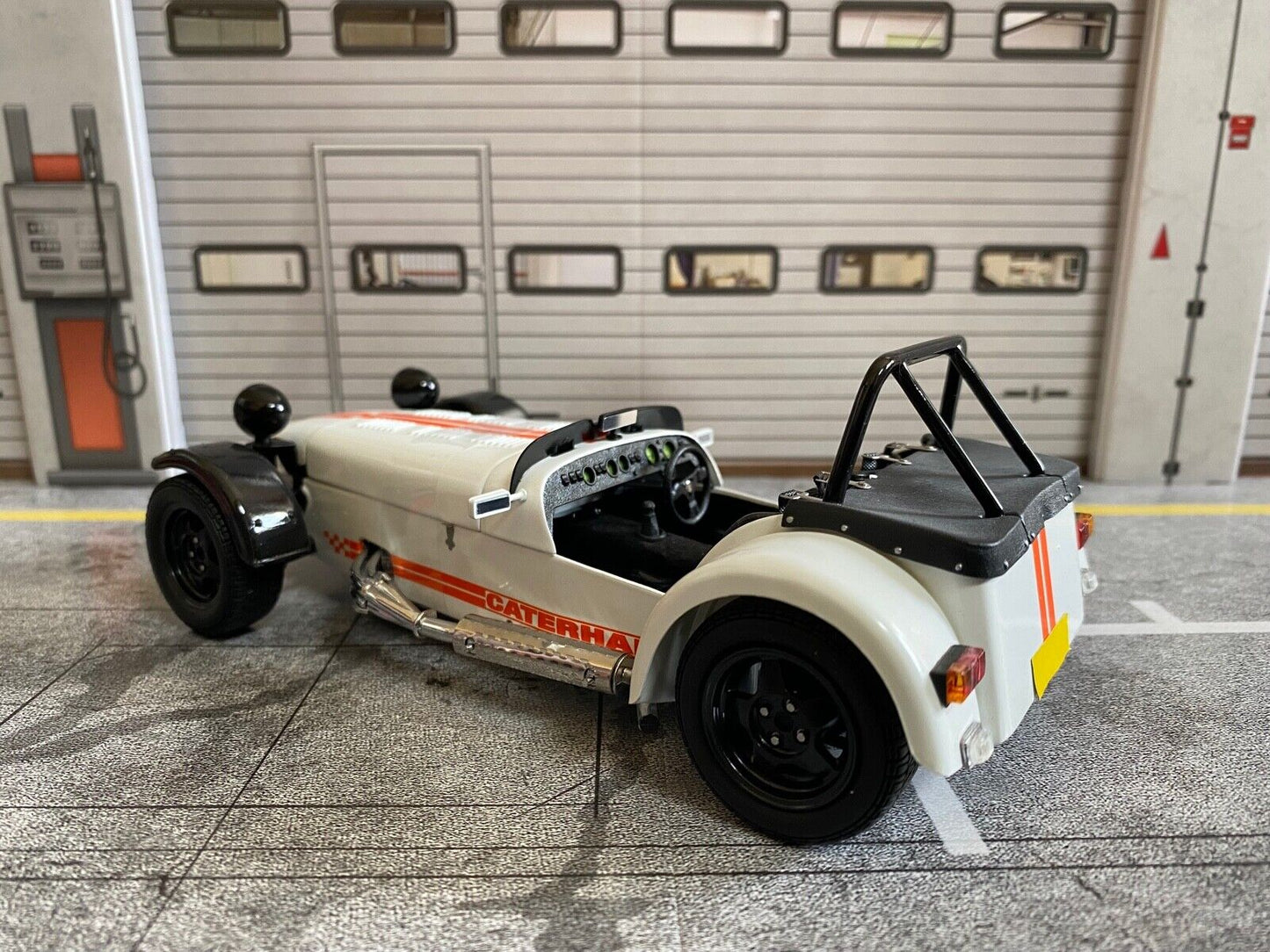 Caterham Super Seven JPE Lotus High End Edition mit Carbon Kotflügel Kyosho 1:18
