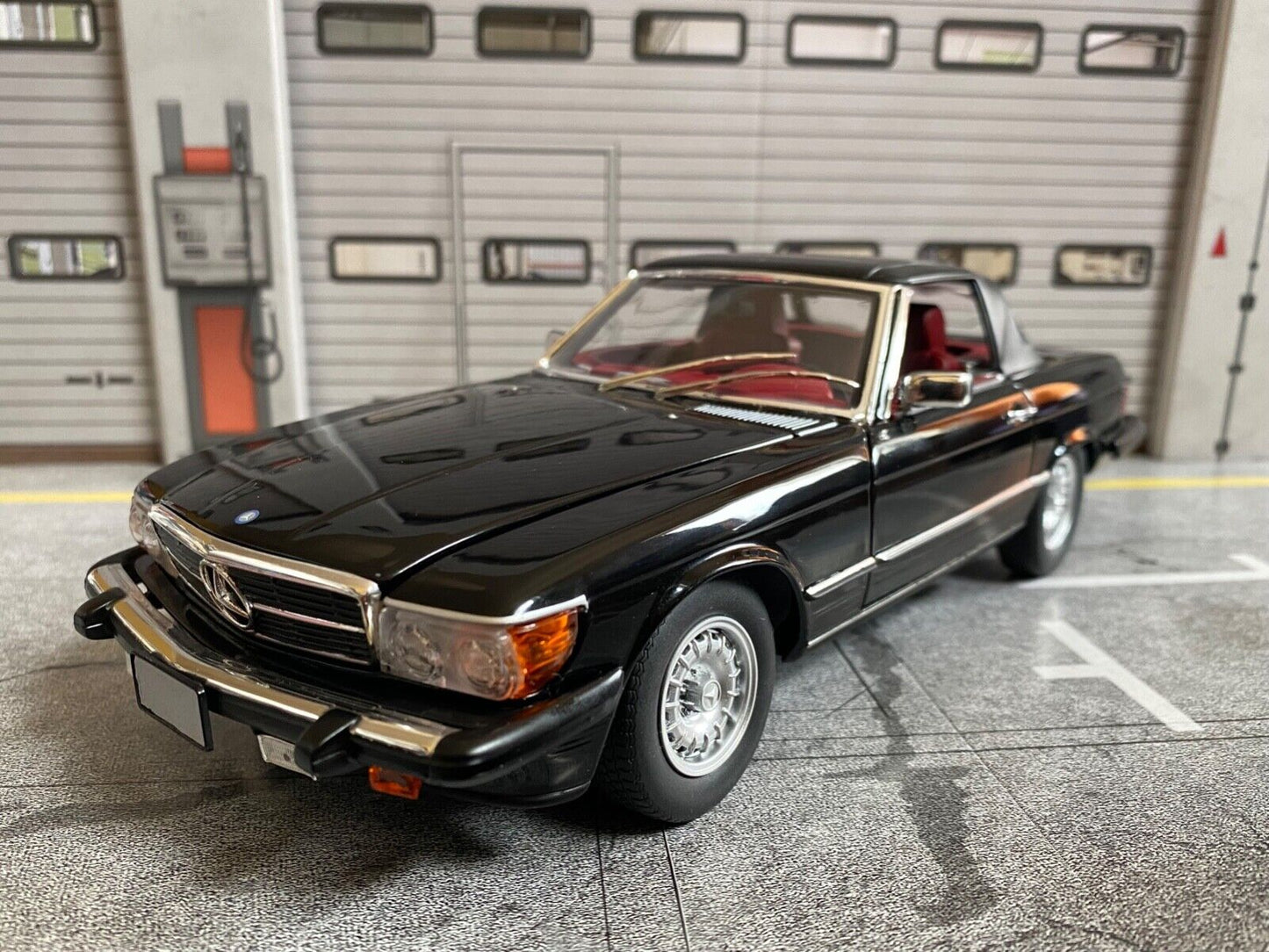 Mercedes Benz 300 SL 450 Schwarz R107 Umbau US-Version Barock Fuchs Felgen 1:18