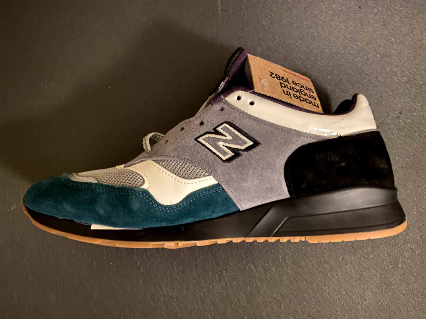 New Balance 1500 M1500X SAMPLE_LAB + "Kakkerlak"-figure Neu in Box US 12 UK 11,5 EUR 46,5