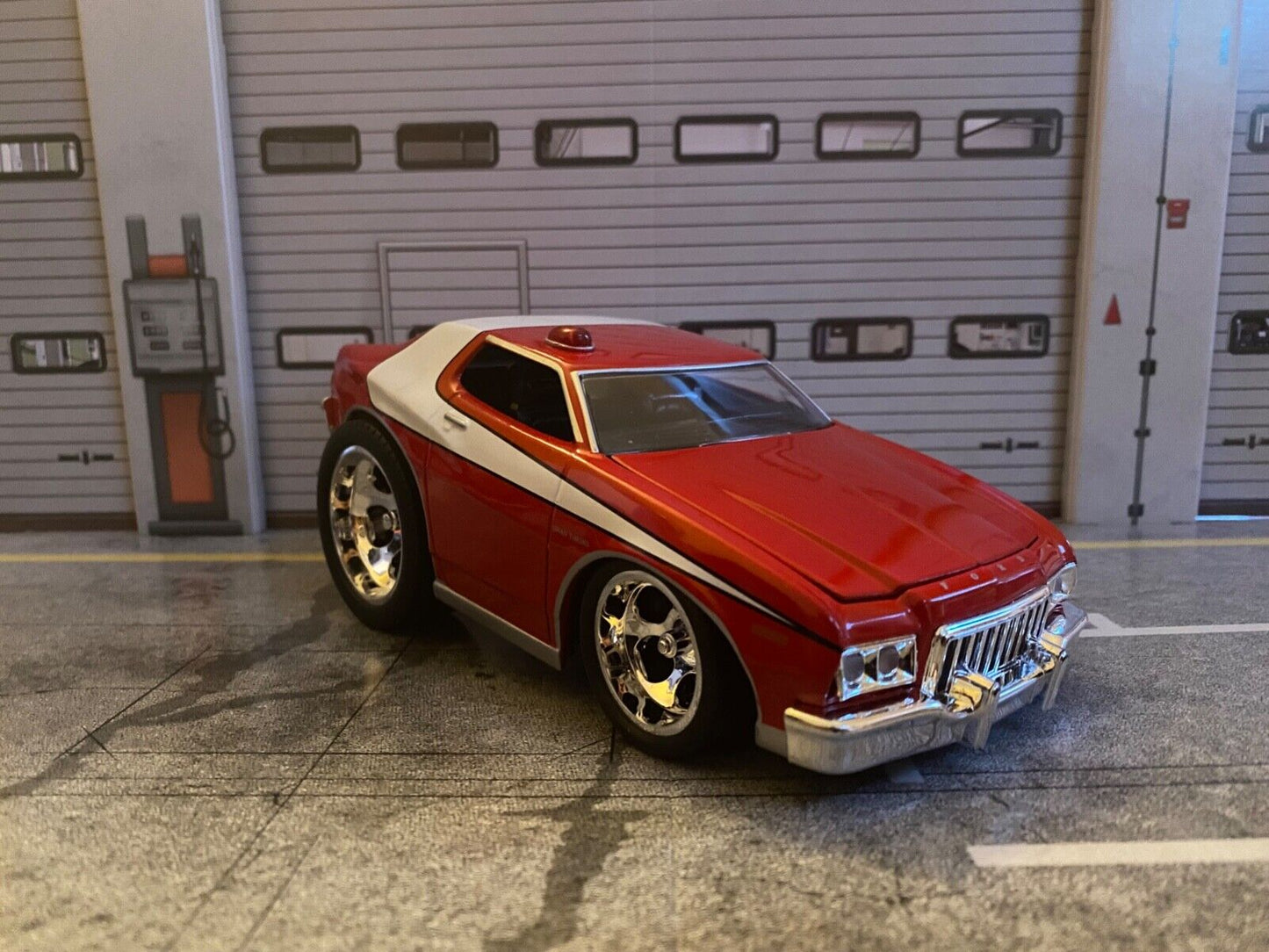 1976 Ford Gran Torino Starsky & Hutch ERTL Joyride Dragster Comic Style Neu 1:24