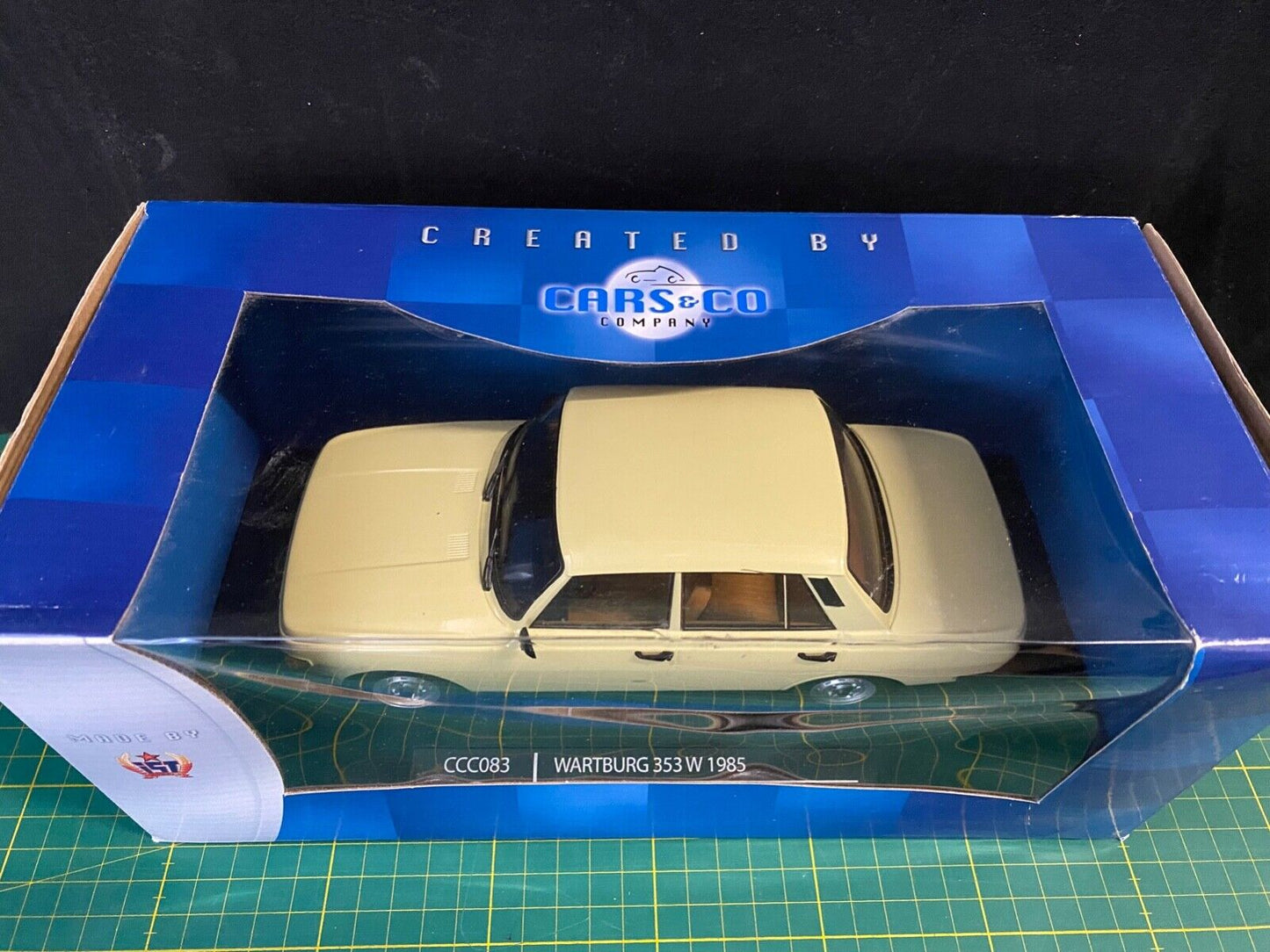 Wartburg 353 W 1985 CCC083 Cars & Co IST Models 1 von 600 Goldoliv Neu 1:18