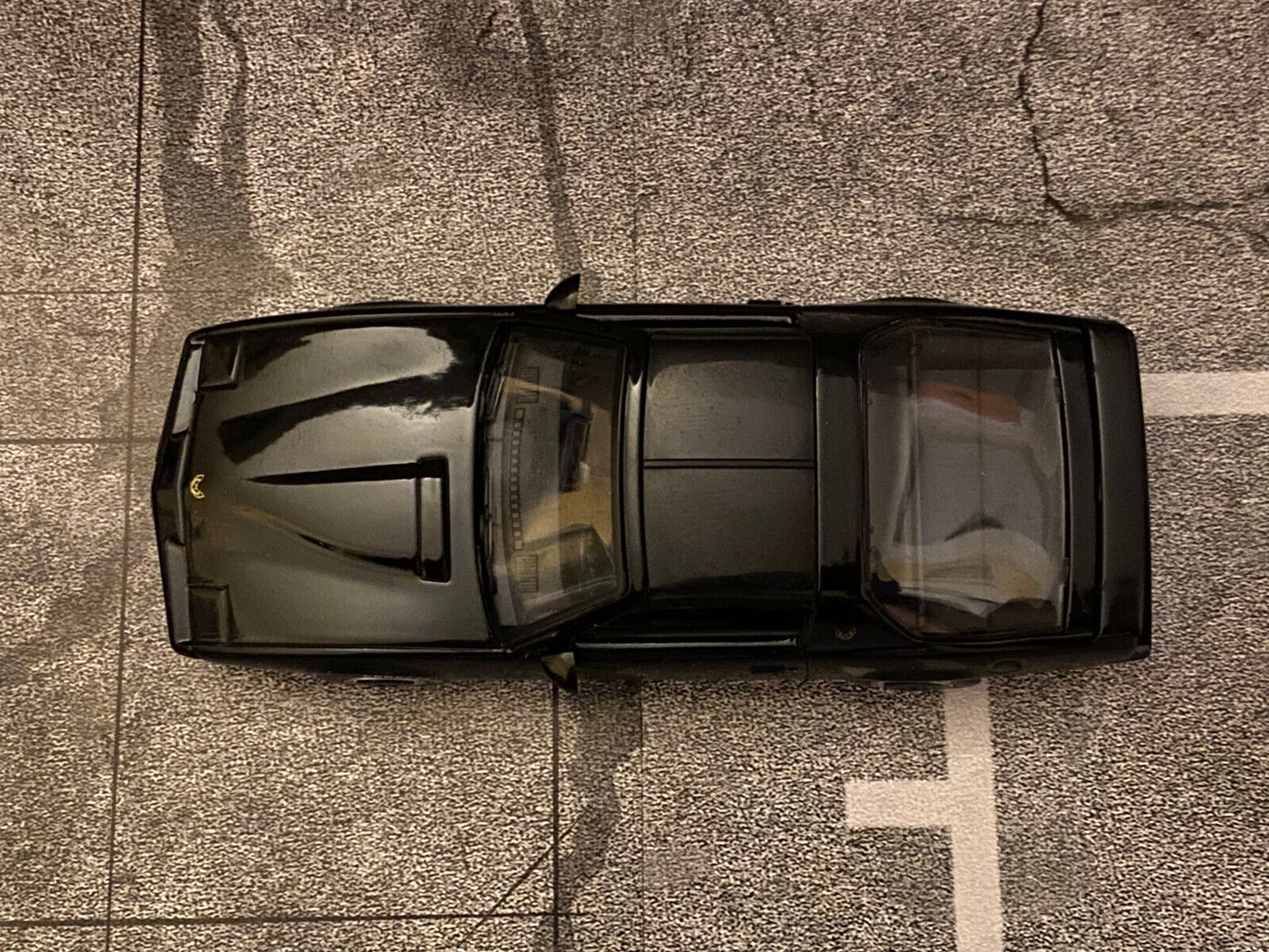 Michael Long´s Pontiac Firebird before Michael Knight´s KITT Knight Rider 1:43