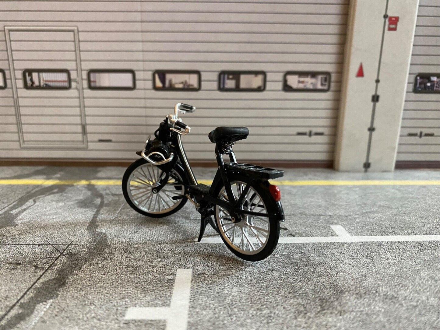 VeloSoleX 3800 1966 Three Days of the Condor Die Drei Tage des Condor Solex 1:18