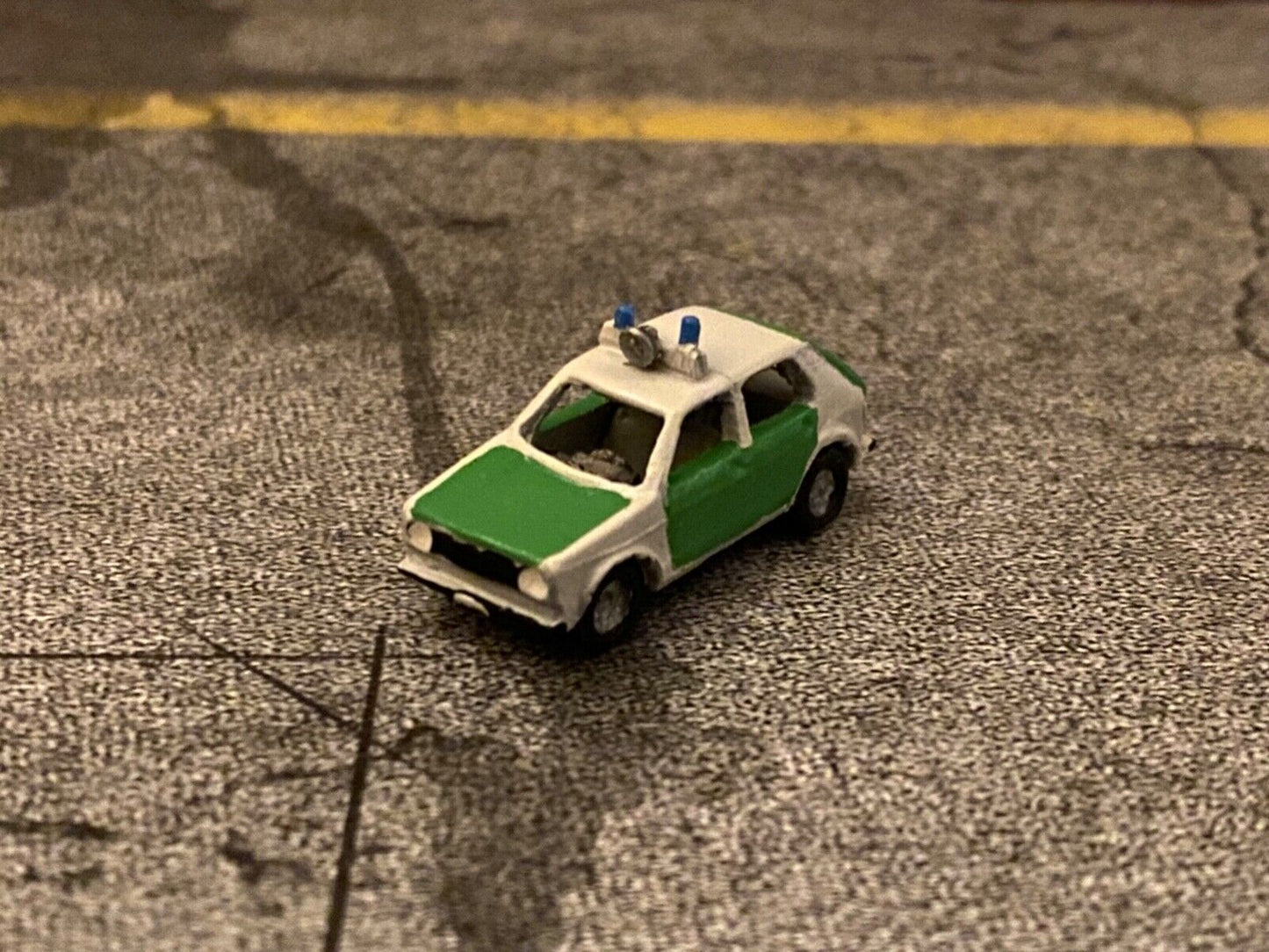 VW Golf 1 (Typ 17) Polizei Metall KEHI gebraucht "Variante 2" Spur TT 1:120