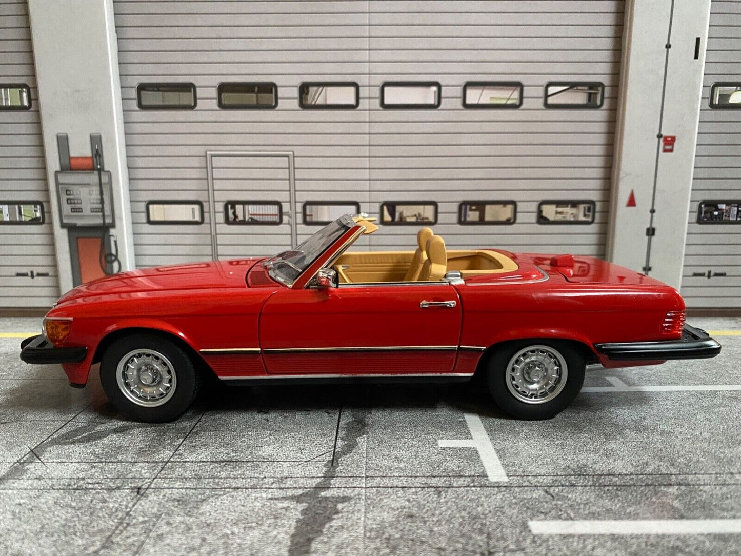 Mercedes Benz 450 SL R107 US-Version TV-Serie Dallas Bobby Ewing Umbau 1:18