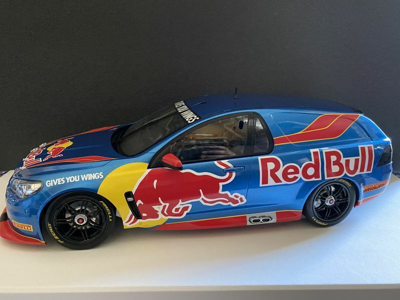 Holden Triple Eight 888 Project Sandman Tribute RED BULL Biante BR12601B 1:12