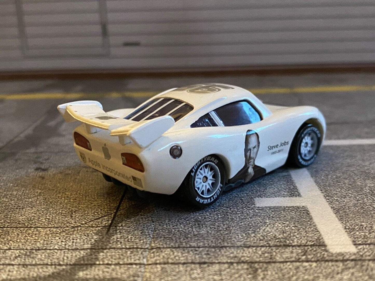 Apple Steve Jobs 1955-2011 Memorial Lightning McQueen Disney Pixar Mattel B 1:55