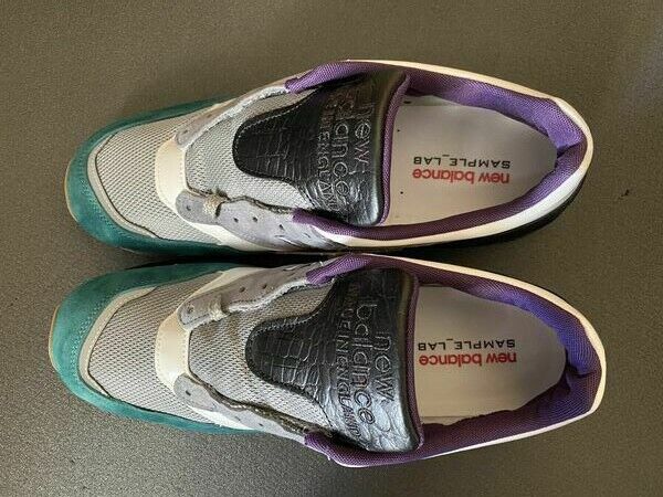New Balance 1500 M1500X SAMPLE_LAB + "Kakkerlak"-figure new in box US 12 UK 11,5 EUR 46,5