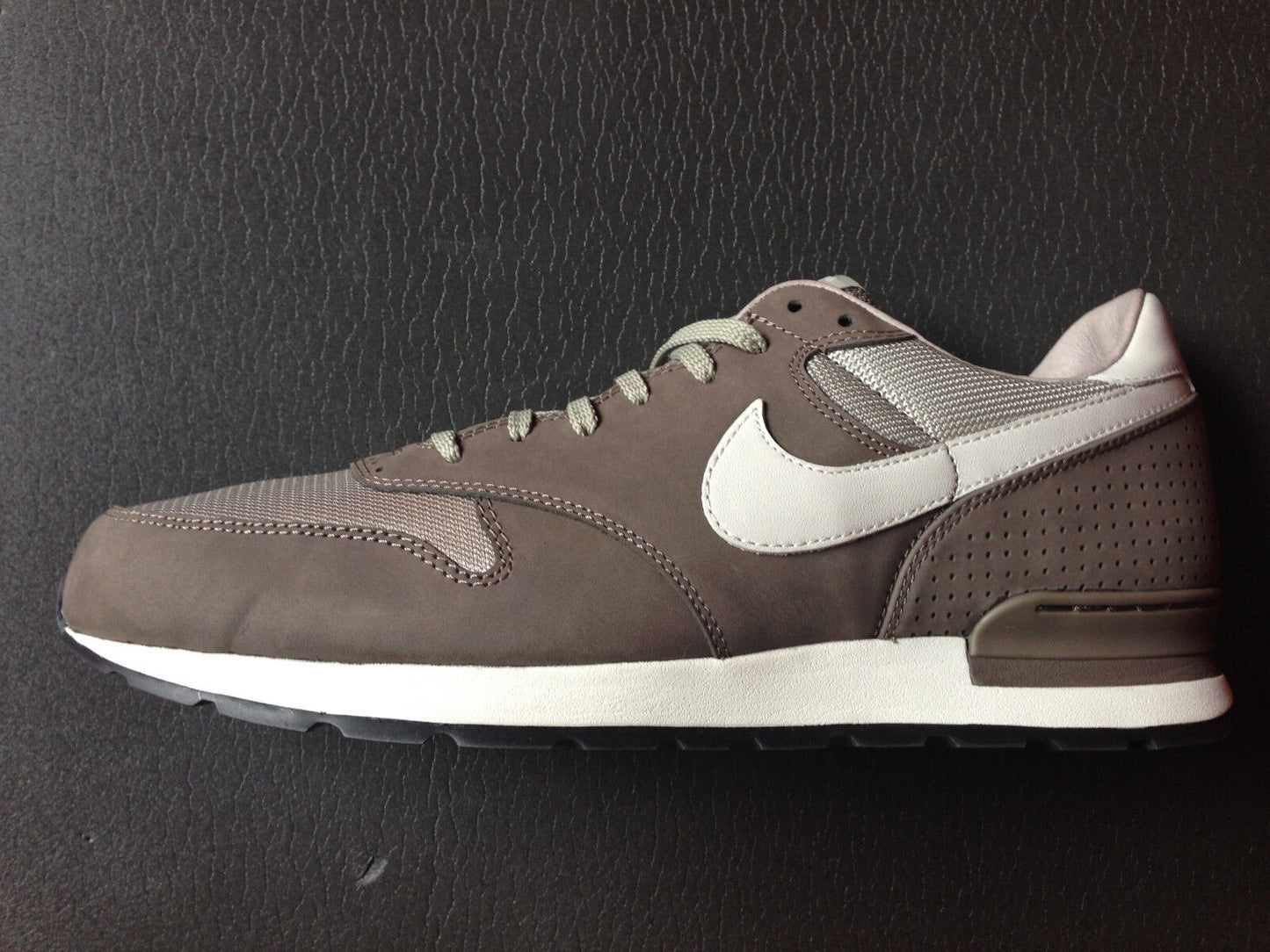 Nike Air Epic vintage colourway Luxe Zoom new in box US 12 UK 11 EUR 46