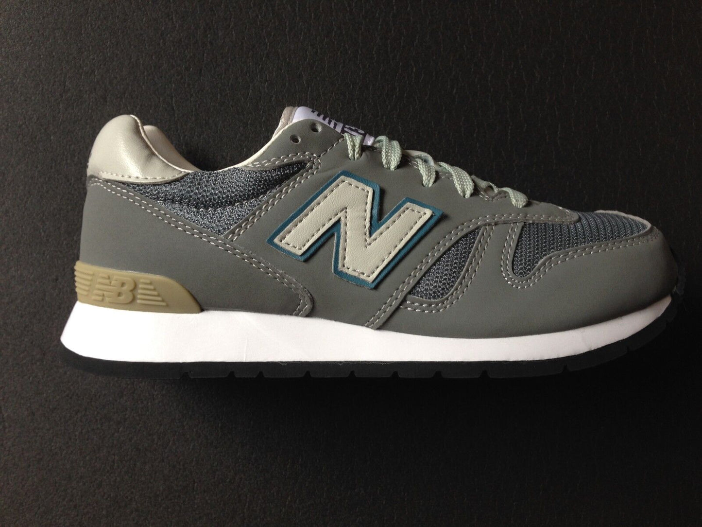 New Balance K1300JP 1300 vintage colourway new kids size US 3 UK 2,5 EUR 35
