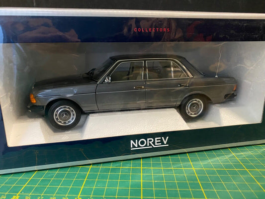 Mercedes Benz 200 Anthrazit 1982 W123 183713 Norev Neu in OVP 1:18