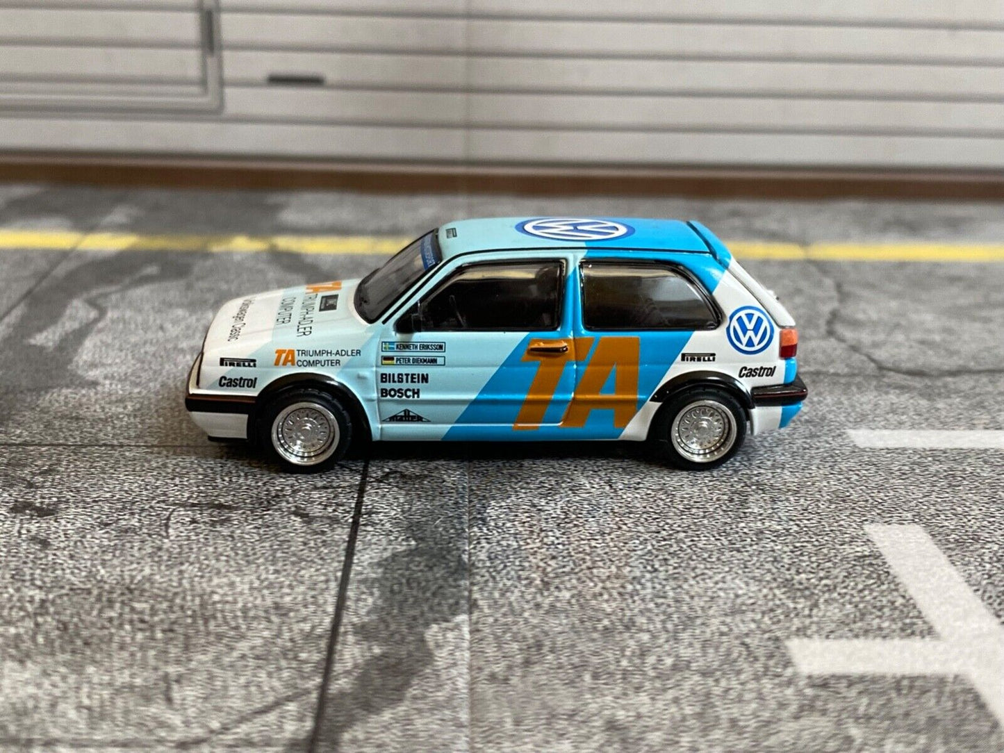 VW Golf 2 GTI 16V mit BBS Gr. A Diekmann / Eriksson neu in Box new in box 1:64