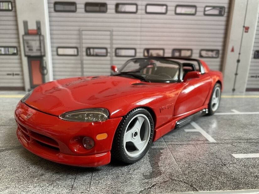 Dodge Viper RT/10 rot + schwarzer Innenausstattung USA Sondermodell Bburago 1:18