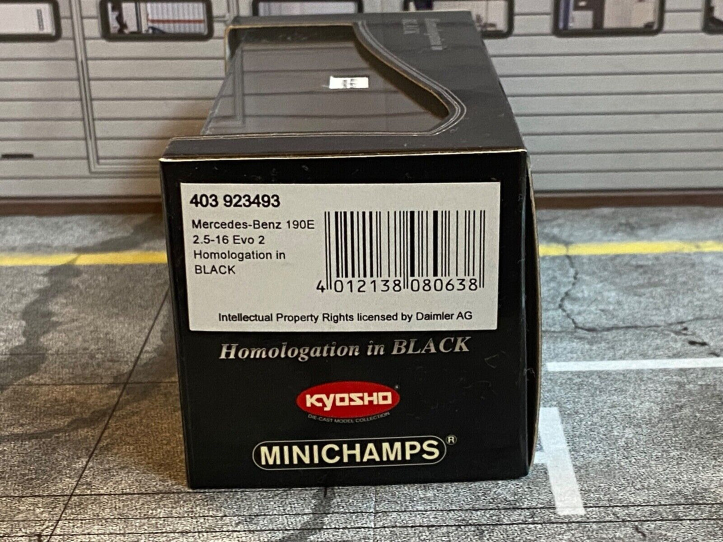 Mercedes Benz 190E 2.5-16V Evo2 "Homologation in BLACK" Minichamps Kyosho 1:43