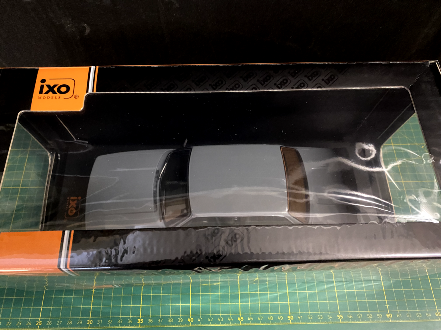 Volvo 240 Turbo Custom 1985 grau IXO 18CMC089.22 Neu in Box new in box 1:18