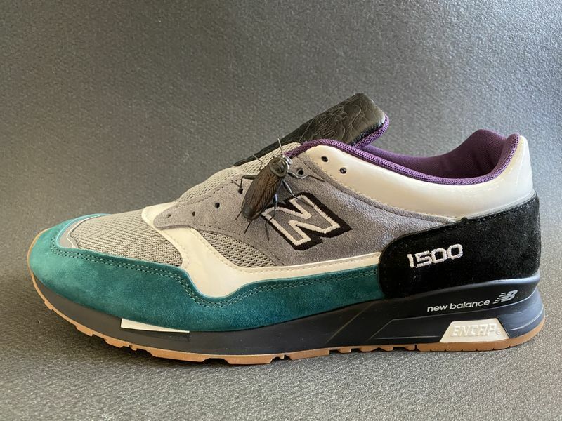 New Balance 1500 M1500X SAMPLE_LAB + "Kakkerlak"-figure new in box US 12 UK 11,5 EUR 46,5