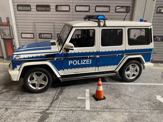 Leitkegel Pylon Lübecker Hütchen Polizei Police Baustelle Diorama Tuning 1:18