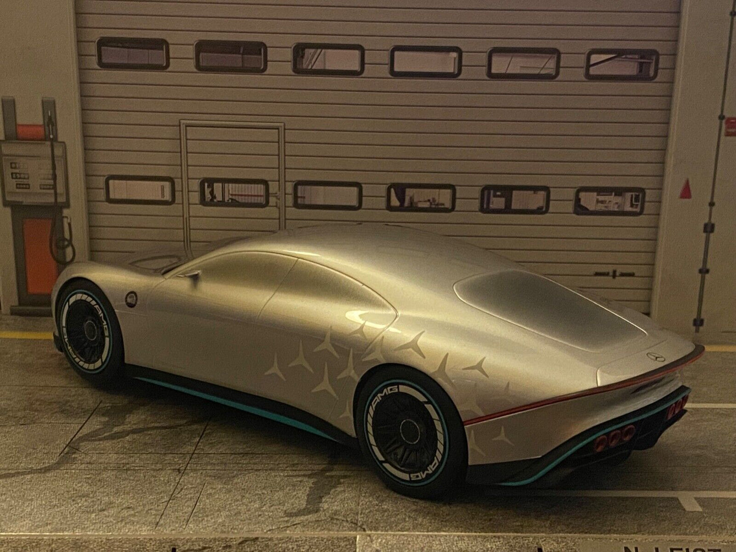 Mercedes Benz Showcar VISION AMG Dealer Edition 1 of 1000 Neu in OVP NZG 1:18