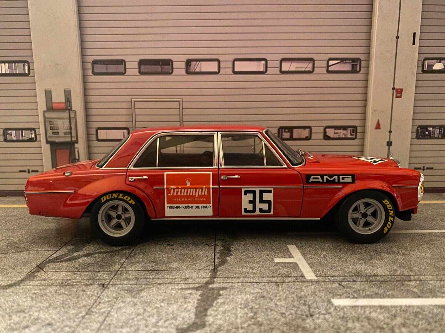 Mercedes Benz 300 SEL 6.8 AMG Rote Sau Die Cast Minichamps alles zu öffnen 1:18