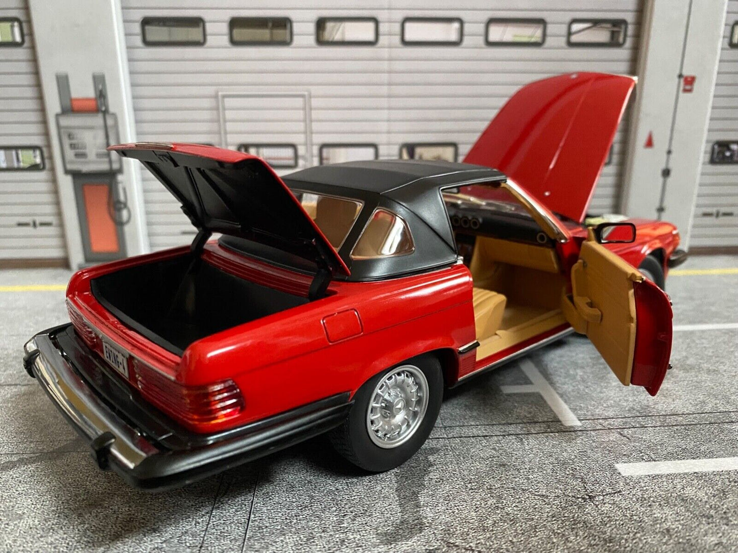 Mercedes Benz 450 SL R107 US-Version TV-Serie Dallas Bobby Ewing Umbau 1:18