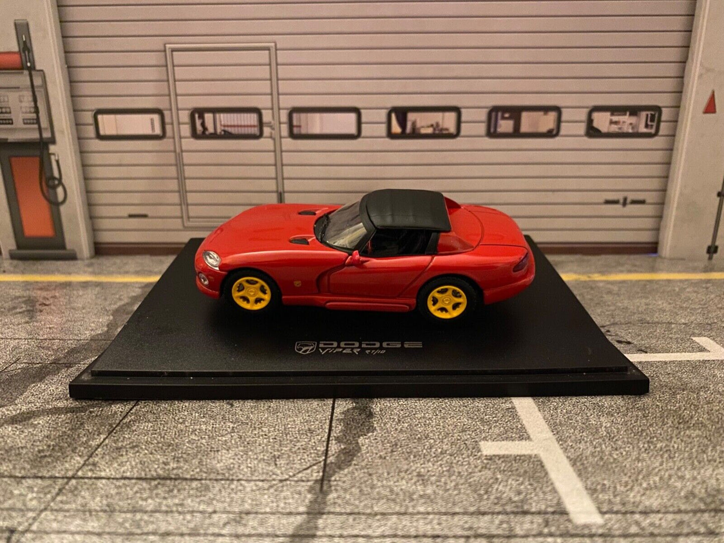 Dodge Viper RT/10 mit Soft Top Softtop "Ketchup & Mustard" 1:43