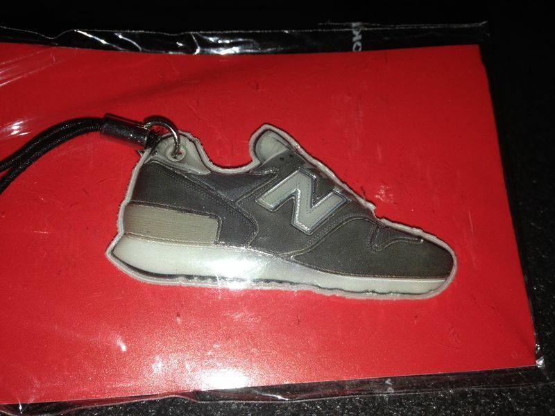 New Balance 1300 Schlüsselanhänger KEYHOLDER keychain vintage cw Handycleaner