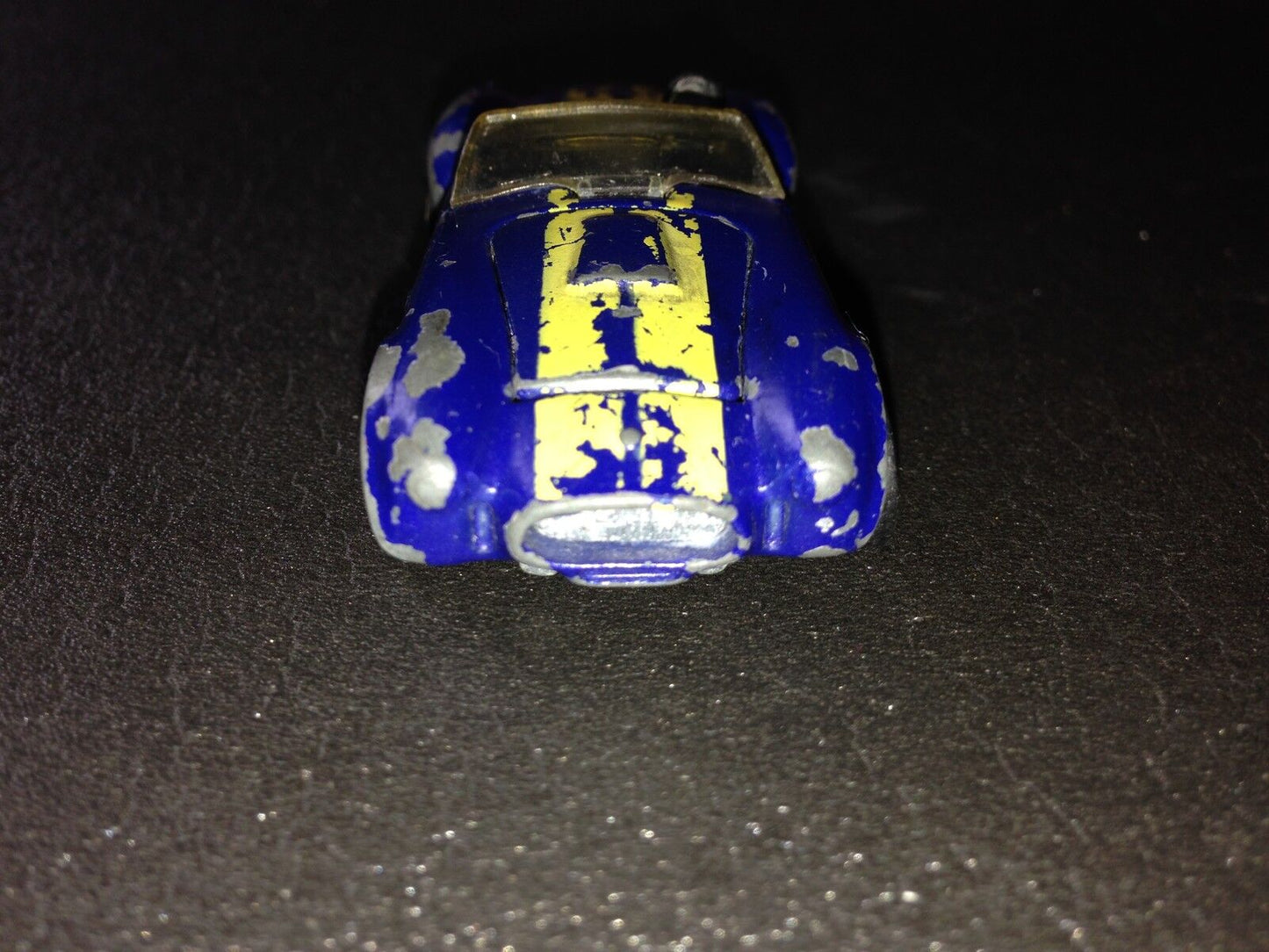 Aurimat Classic Cobra Real Riders blue/yellow stripes Mexico Hot Wheels 1:64