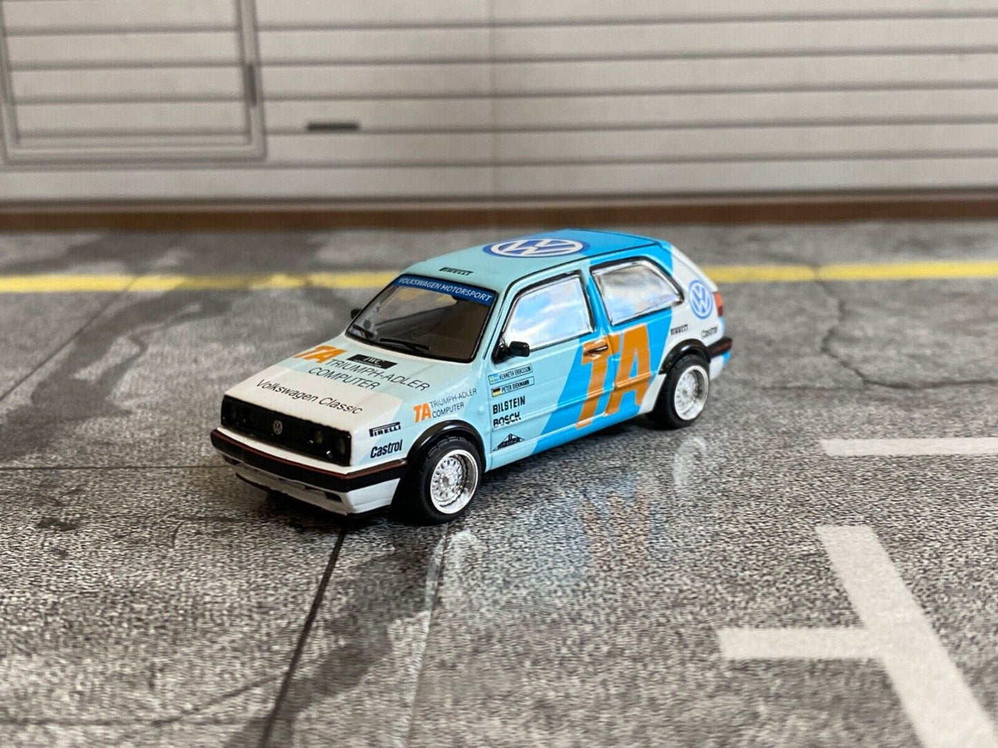 VW Golf 2 GTI 16V mit BBS Gr. A Diekmann / Eriksson neu in Box new in box 1:64