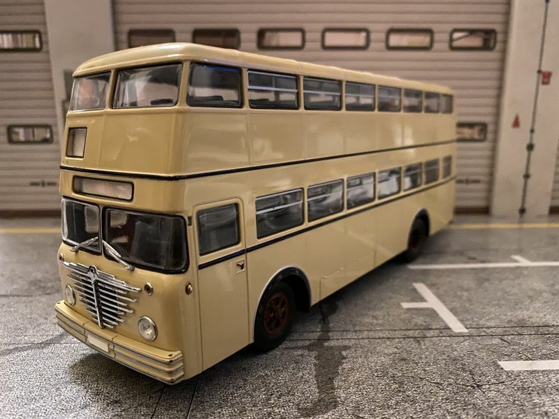 Büssing D2U BVG Bus Berlin Vorserienmuster Sample Muster Modell Minichamps 1:43
