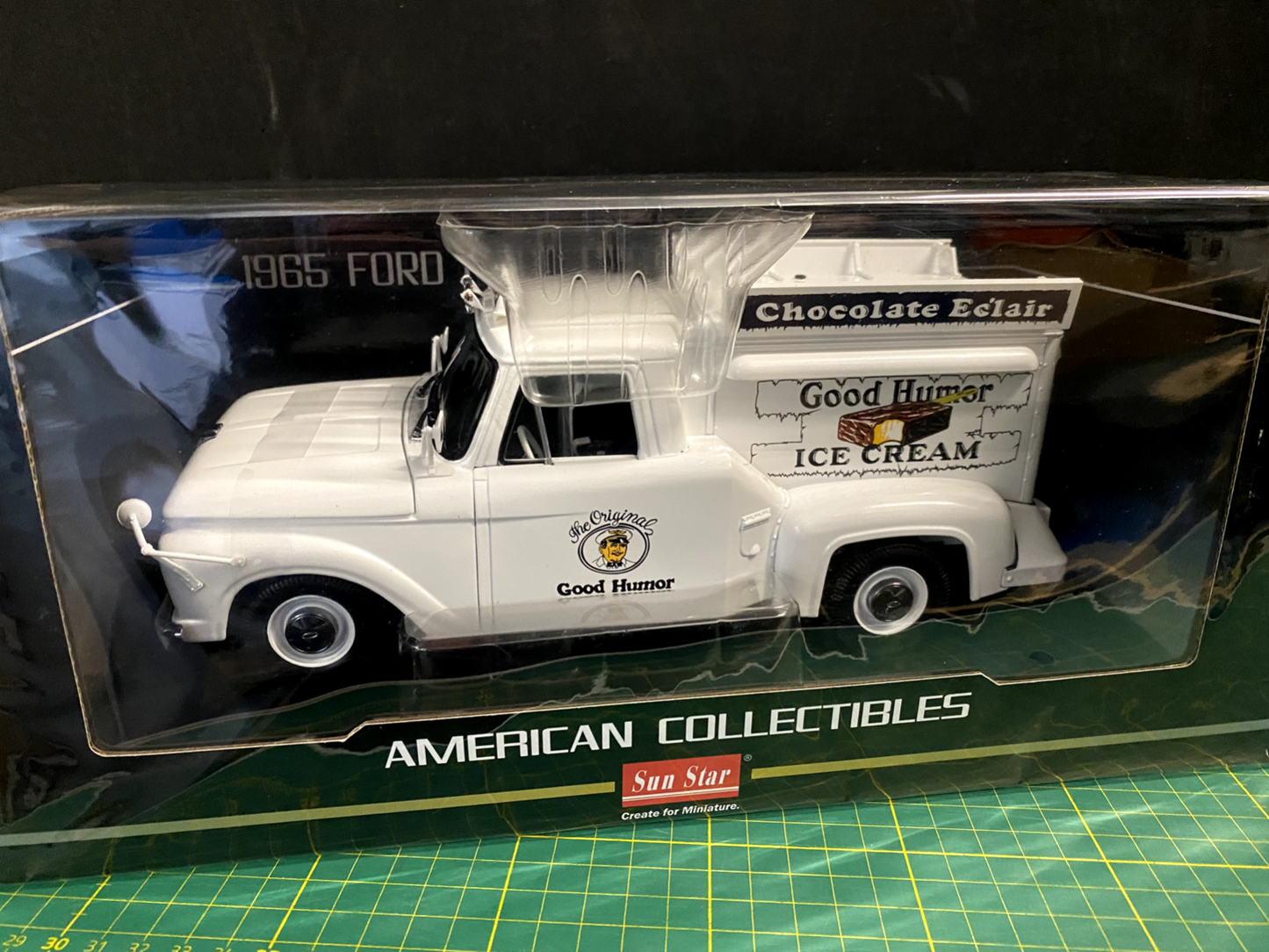 Ford F-100 Good Humor Ice Cream Truck 1965 SunStar Neu in Box new in box 1:18