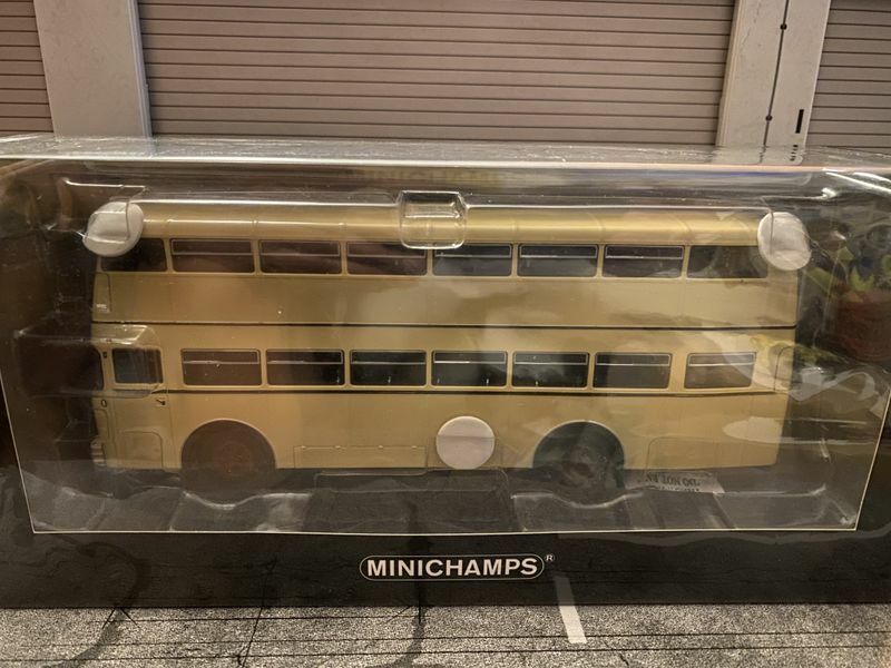 Büssing D2U BVG Bus Berlin Vorserienmuster Sample Muster Modell Minichamps 1:43