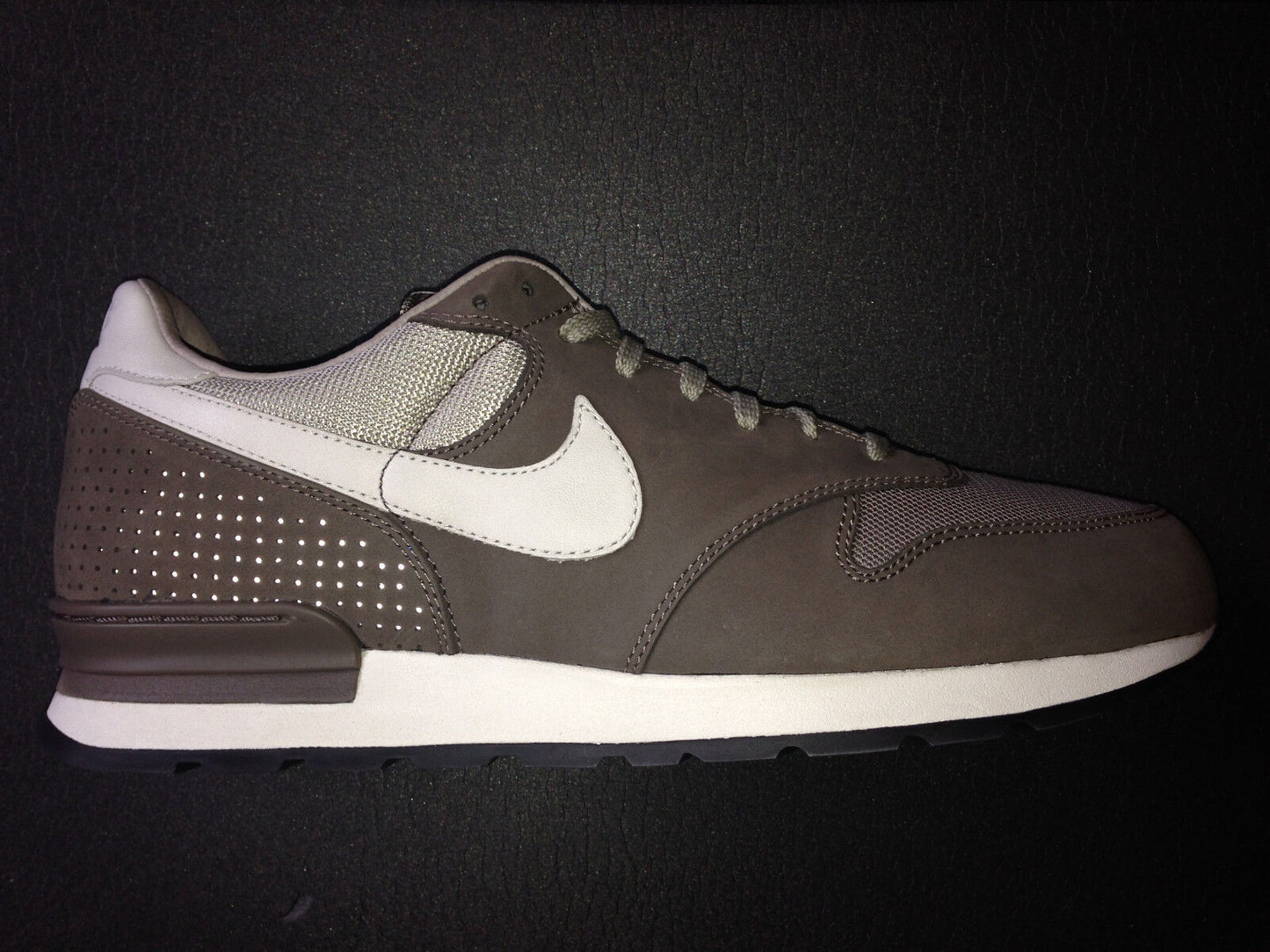 Nike Air Epic vintage colourway Luxe Zoom new in box US 12 UK 11 EUR 46