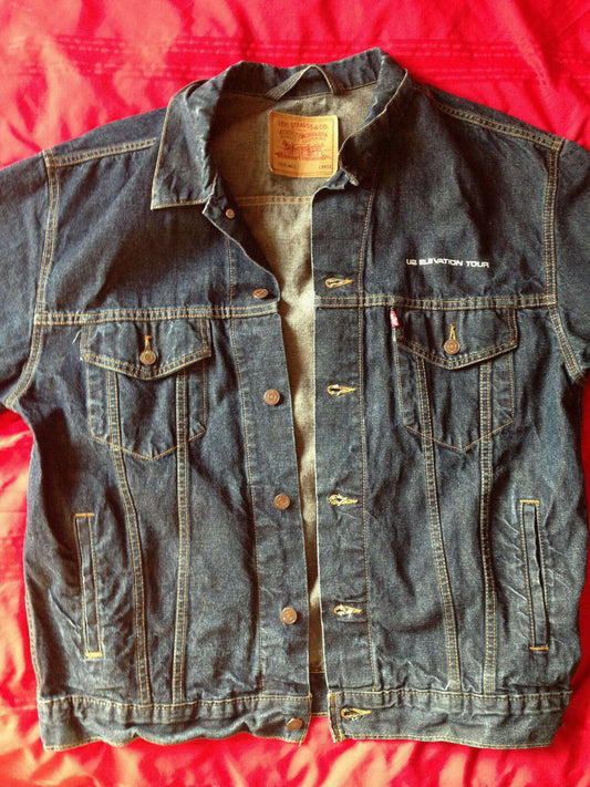 Levis Jeansjacke U2 Elevation Tour 2001 Trucker Size L Large Levi´s fits like XL