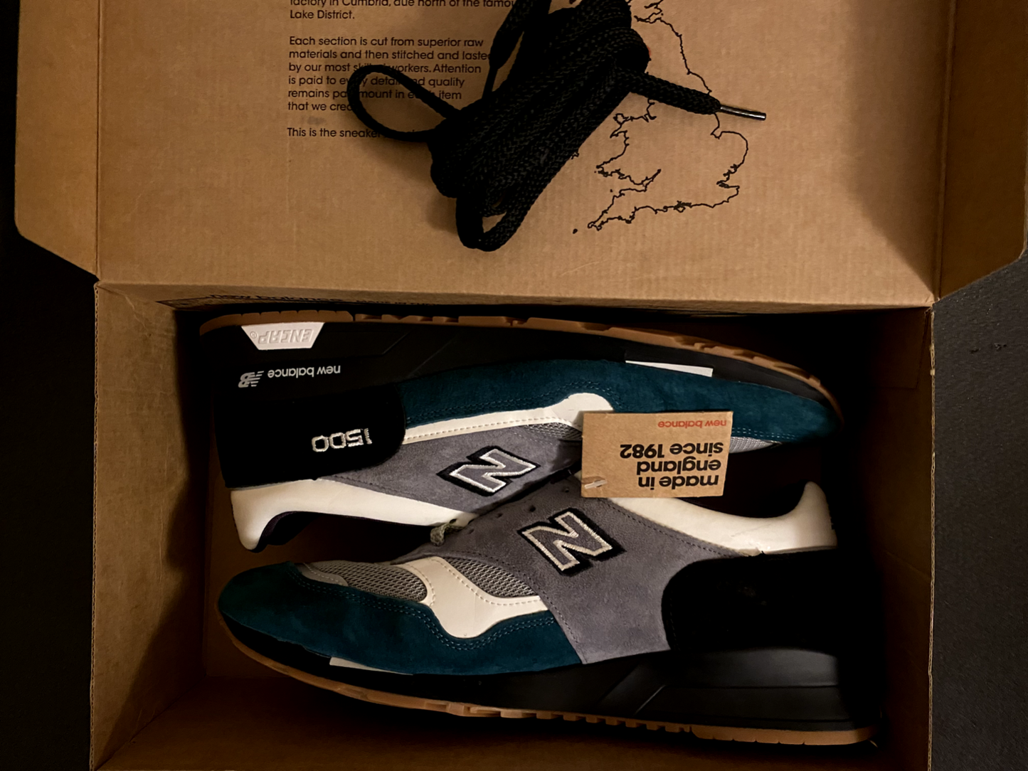 New Balance 1500 M1500X SAMPLE_LAB + "Kakkerlak"-figure Neu in Box US 12 UK 11,5 EUR 46,5