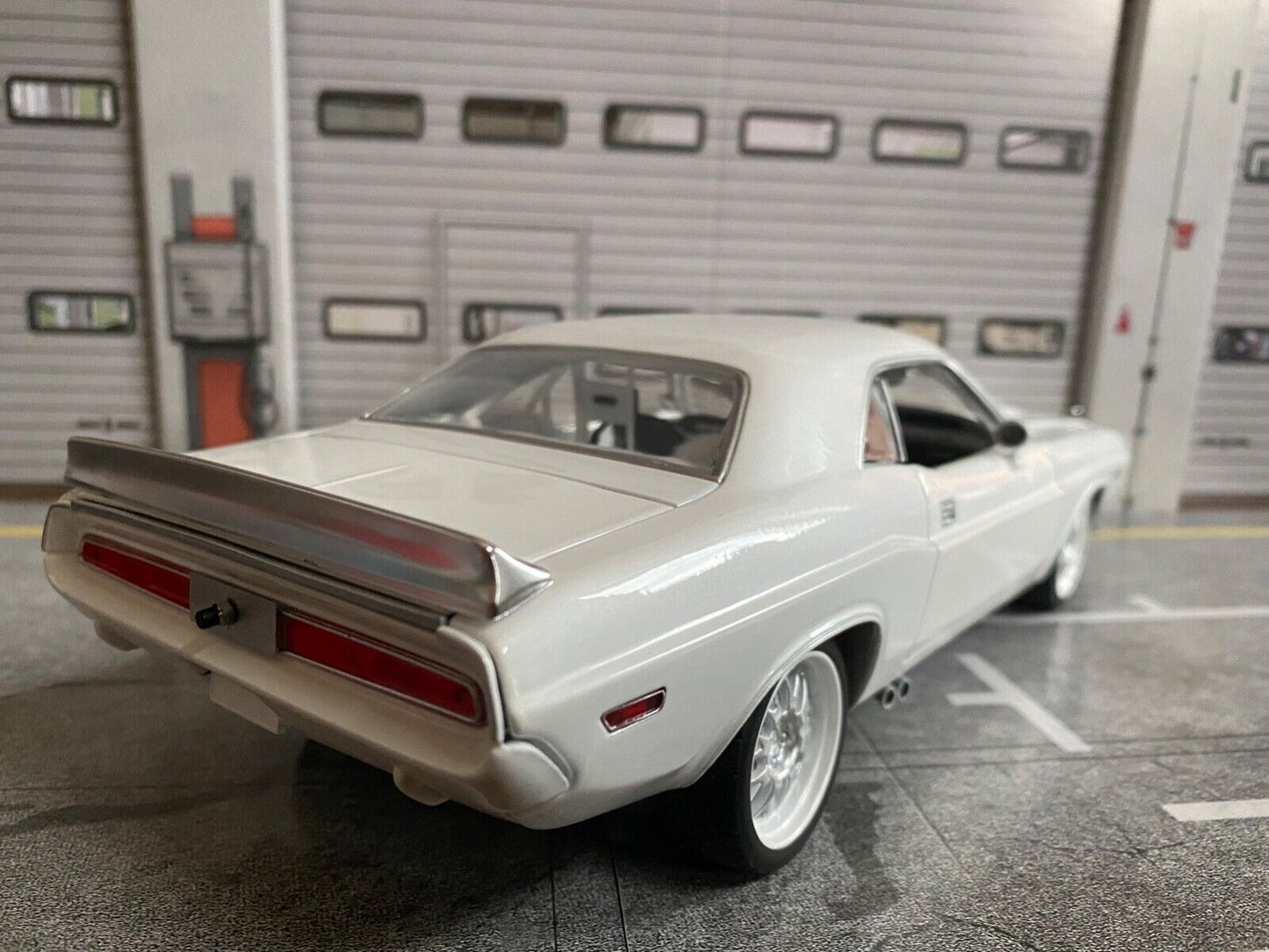 Dodge Challenger 1970 Kowalski 1 of 524 Neu in OVP Weiß white ACME A1806022 1:18