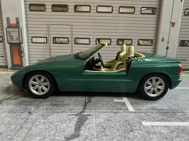 BMW Z1 Roadster URGRÜN 1989-1991 DieCast Metall 80430148536 (A) Minichamps 1:18