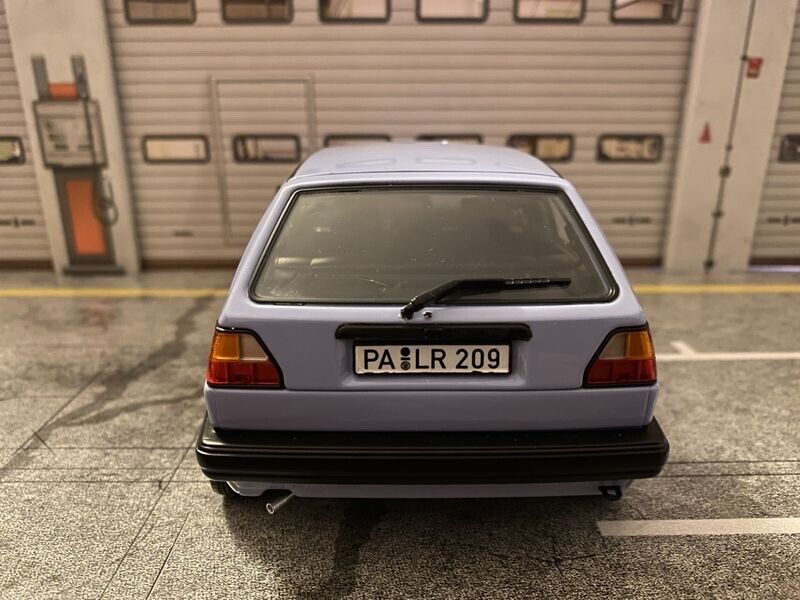 VW Golf 19E 2-Türer in Taubenblau 1 of 1 alles zu öffnen Tuning Umbau 1:18