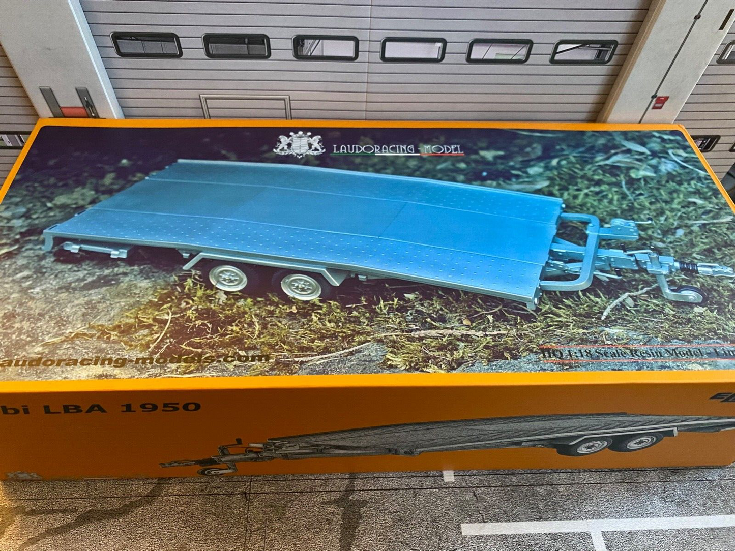 Anhänger Autoanhänger Trailer Ellebi LBA 1950 LM111 Laudoracing Neu in OVP 1:18
