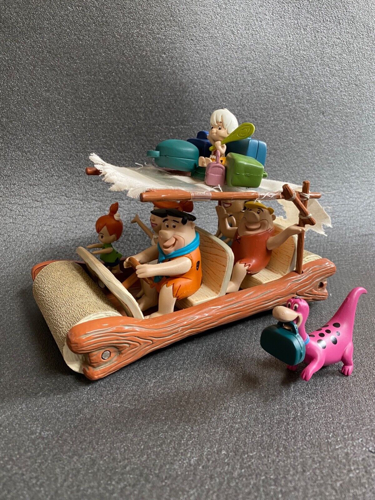 Flintmobile The Flintstones Familie Fred Feuerstein Wilma Barney Joyride 1:18