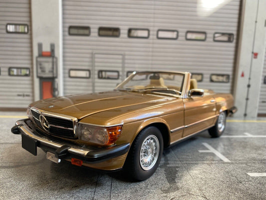 Mercedes Benz 300 SL Gold Metallic  R107 Umbau auf US-Version Barock Felgen 1:18