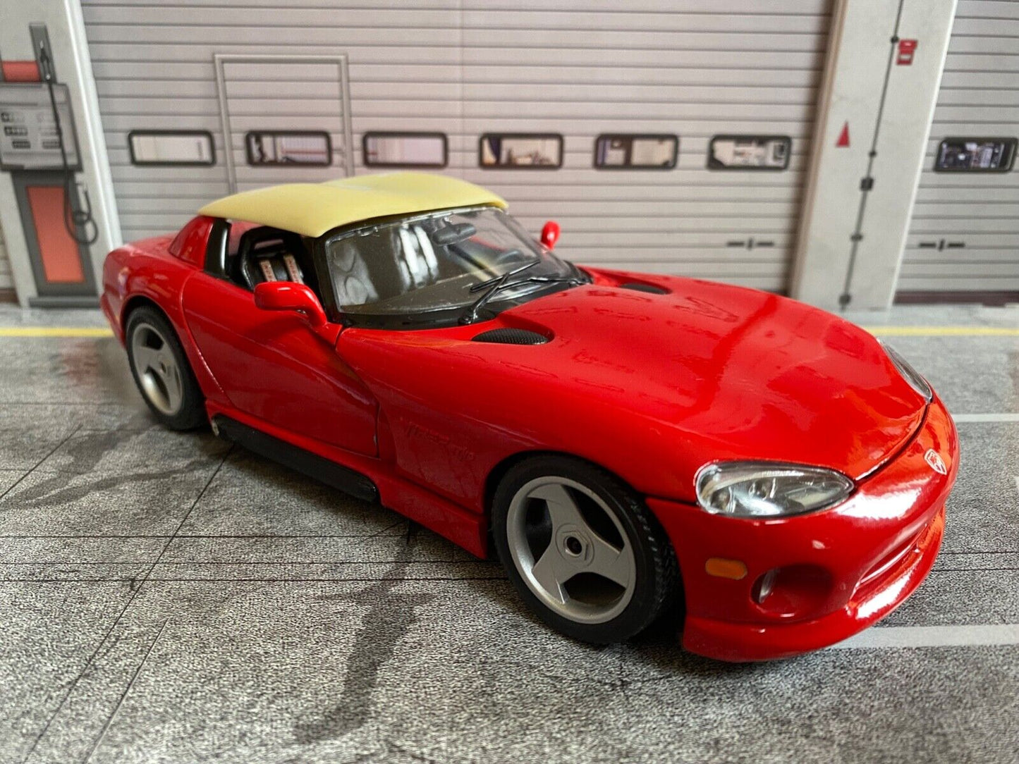 Double Bubble Hardtop für Dodge Viper RT/10 Resin unlackiert Diorama Tuning 1:18