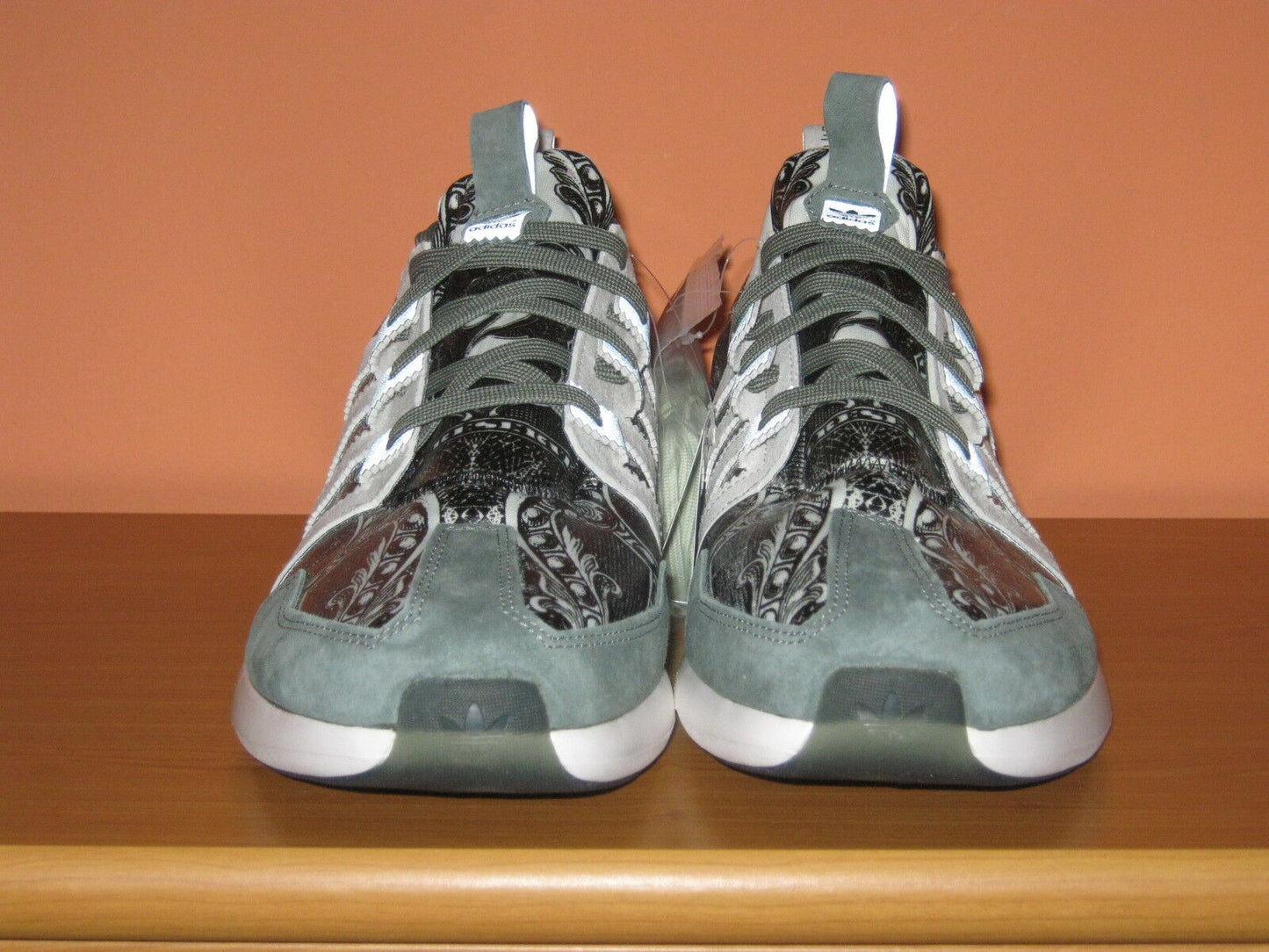 Adidas x Wish SL Loop Runner "2 Dollar-Note" + T-Shirt NEU US 12 UK 11,5 FR 46 ⅔