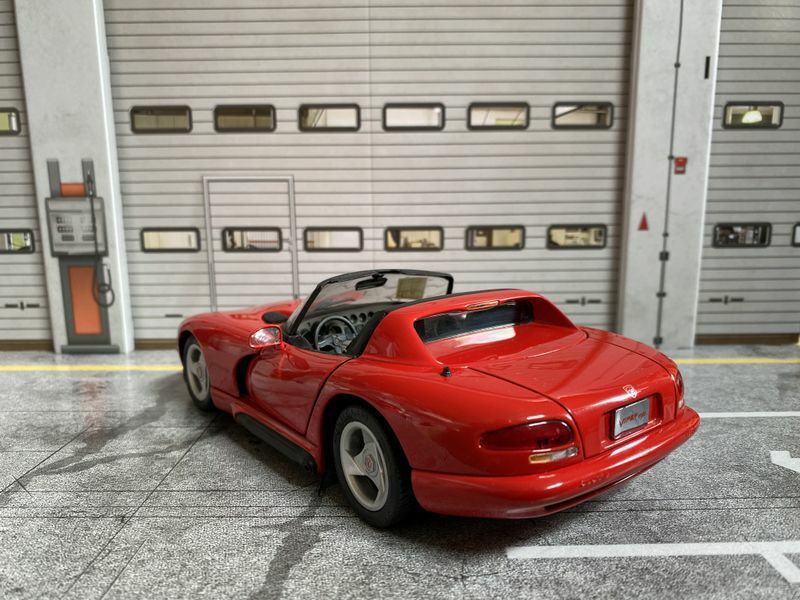 Dodge Viper RT/10 rot Chrysler 8.0l V10 red Metall DieCast Creative Masters 1:20