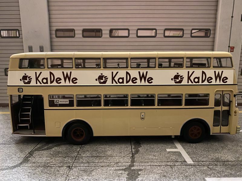 Büssing D2U KaDeWe BVG Bus Berlin Vorserienmodell Muster Modell Minichamps 1:43