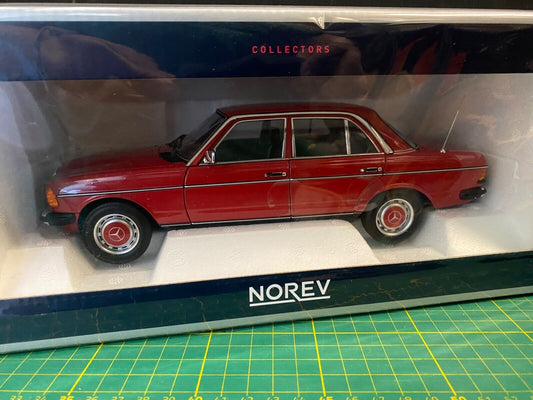 Mercedes Benz 200 Rot 1982 W123 183714 Norev Neu in OVP 1:18