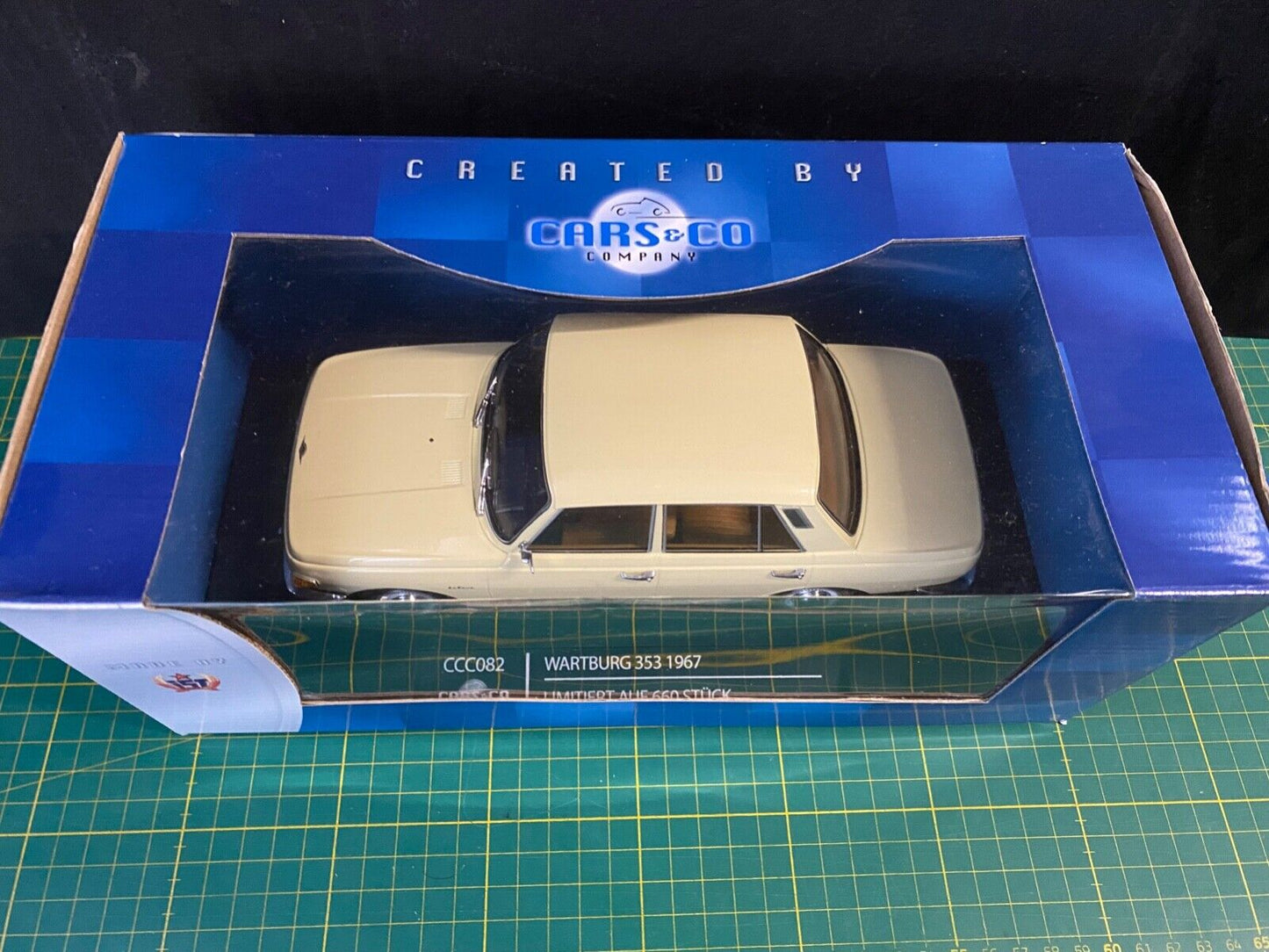 Wartburg 353 1967 CCC082 Cars & Co IST Models 1 von 660 Champagner Gelb Neu 1:18